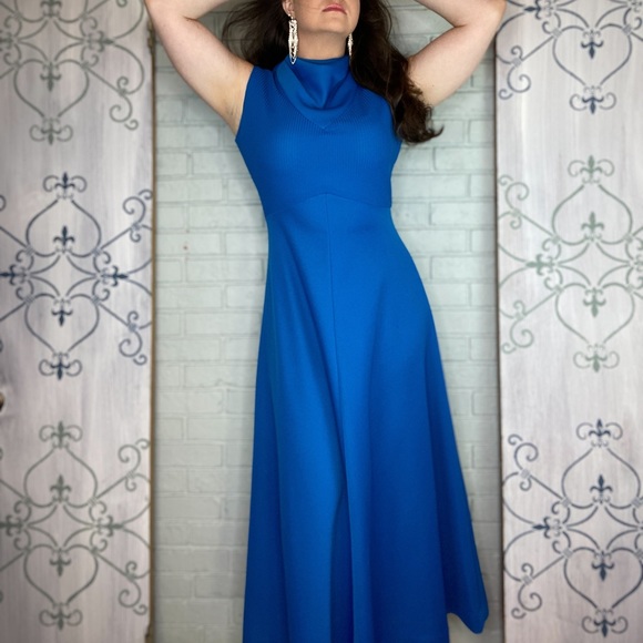 1970s Leslie Fay Blue Long Stretch Knit Maxi Dress - Picture 3 of 15